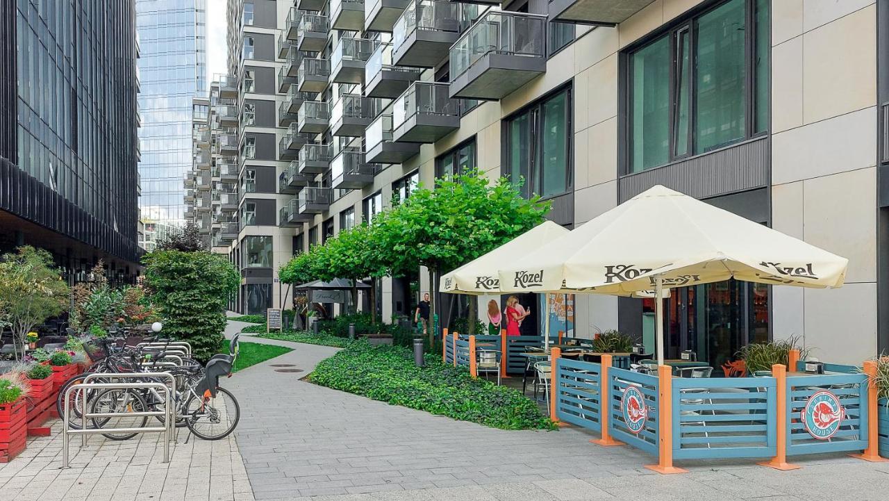 Luxury Apartments On Grzybowska Street In Varsó Kültér fotó